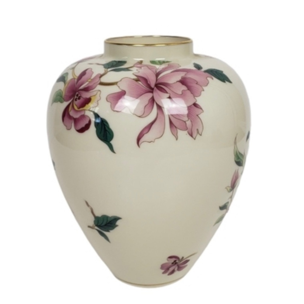 Lenox Cream color Floral Vase with Gold trim Barrington Collection Gilded Peony